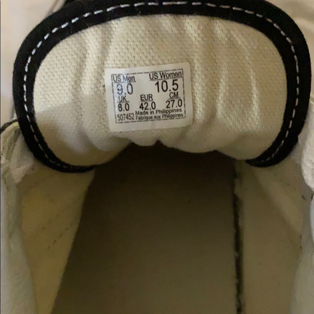 Vans - Picture 4 of 4